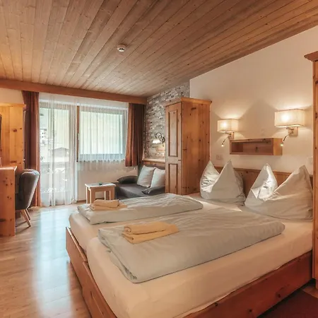 Hotel Mitterhof 3*